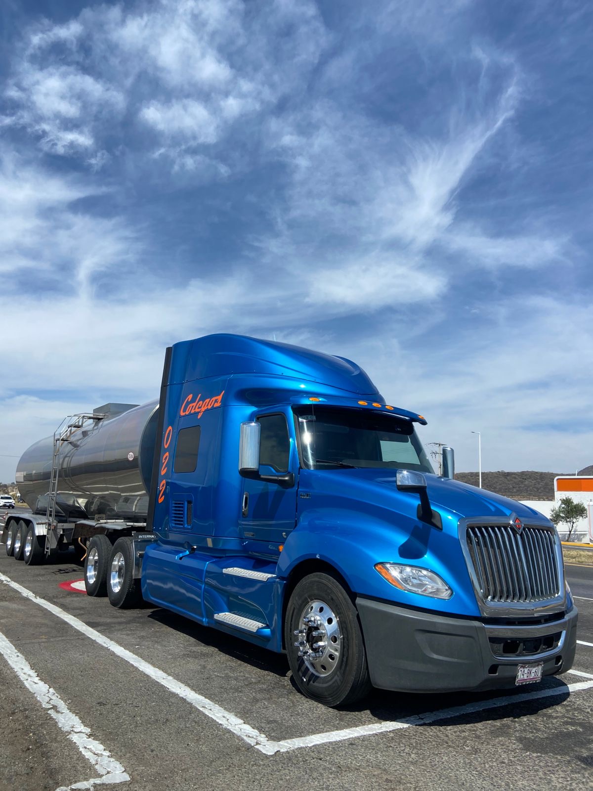 Flota de camiones COLEGOS Transportes